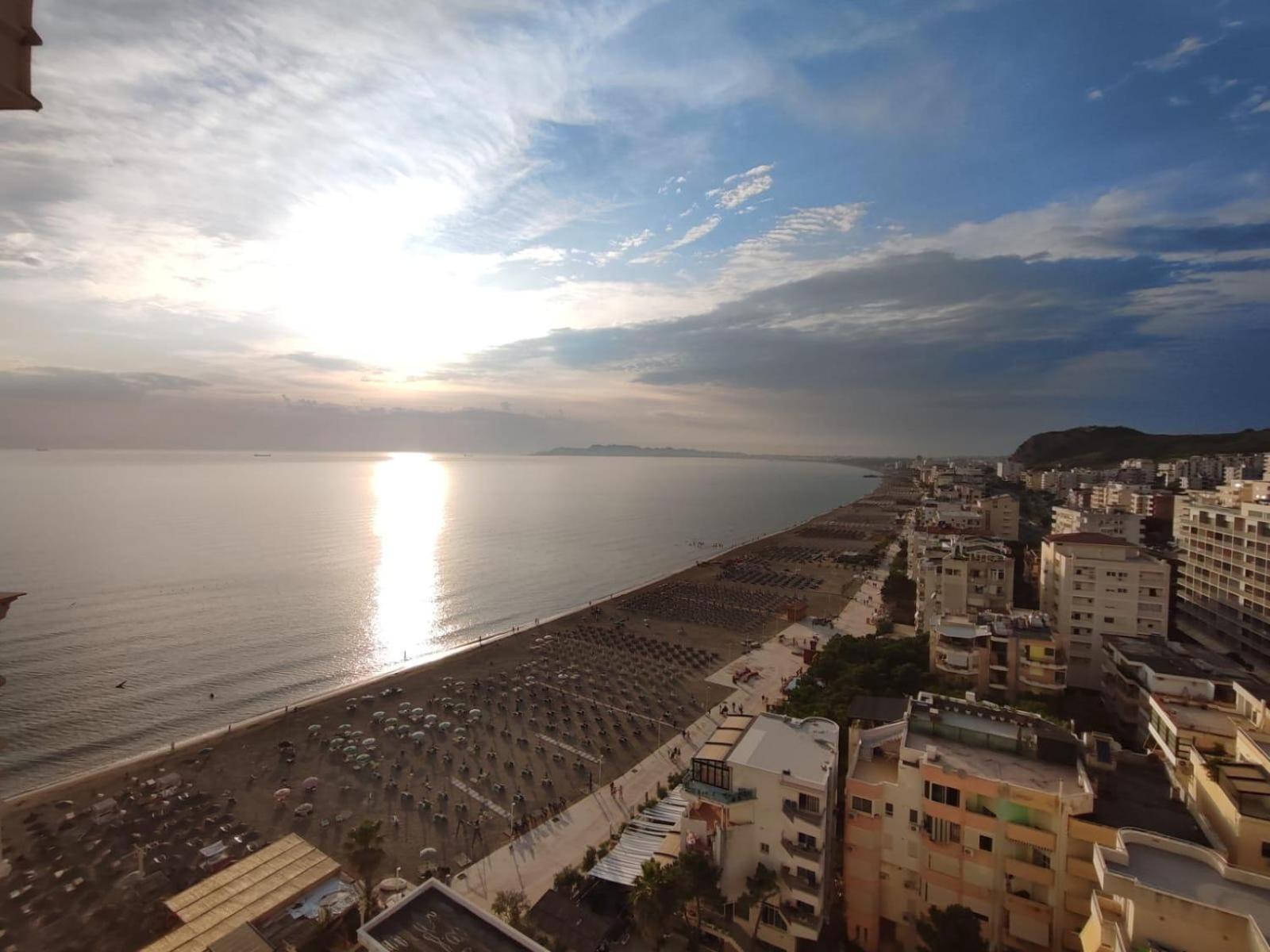 Beachfront Marilyn Leilighet Durrës