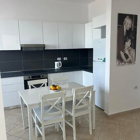 Beachfront Marilyn Durres Exterior photo