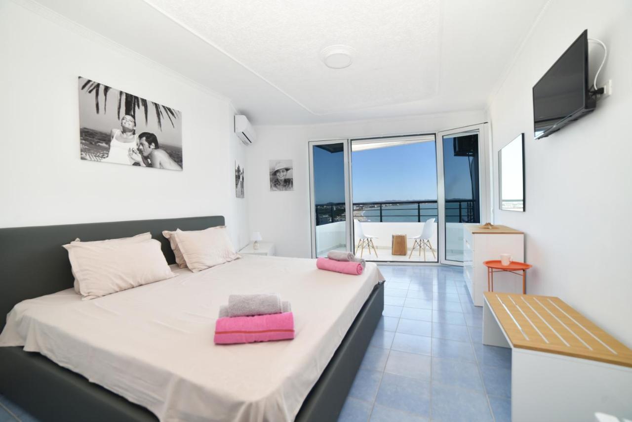 Beachfront Marilyn Апартаменти