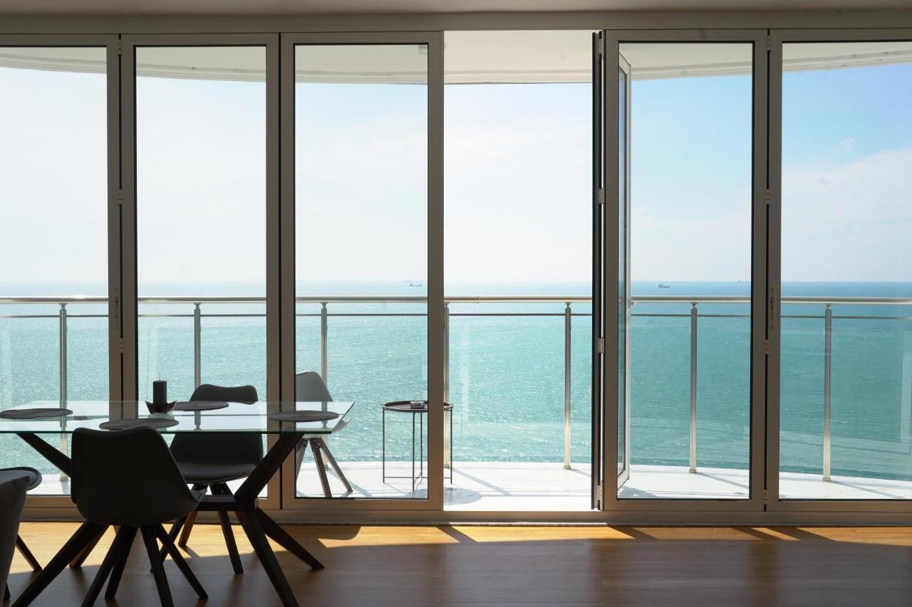 Beachfront Marilyn Apartment Durres