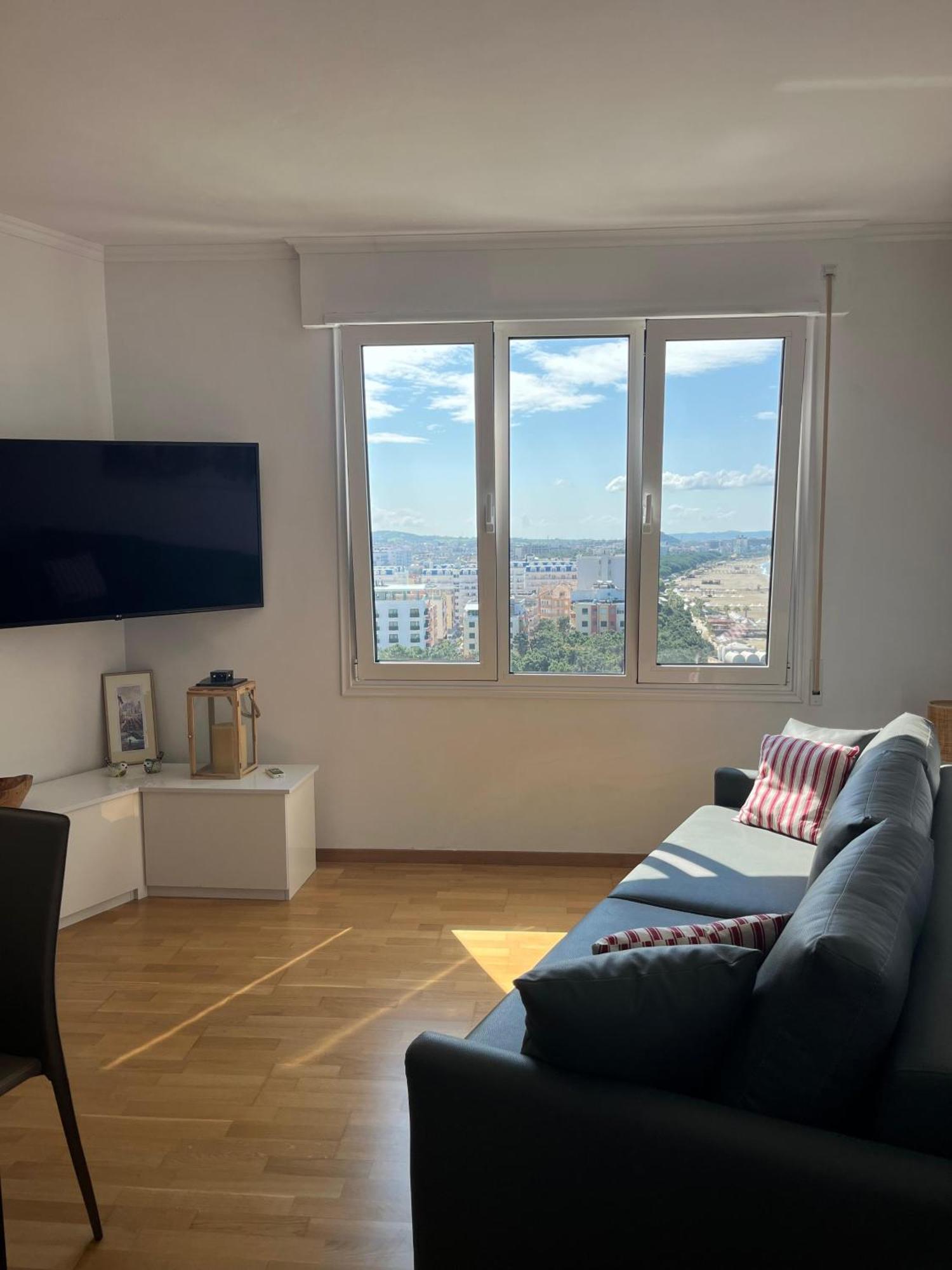 Beachfront Marilyn Apartment Durres