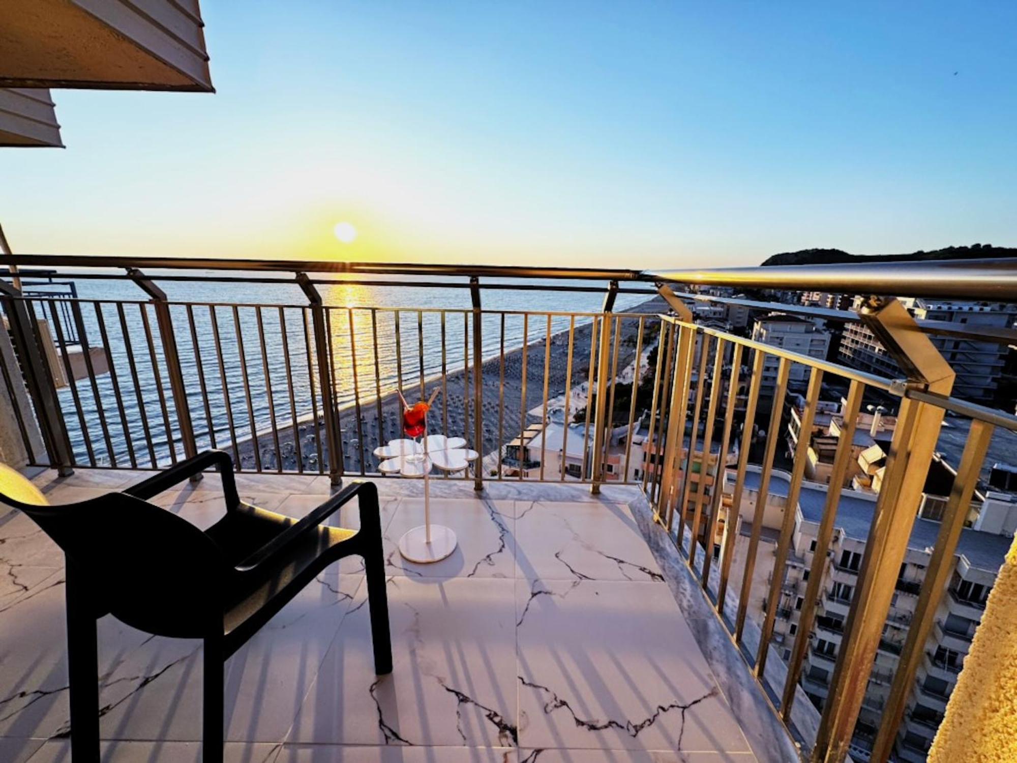 Апартаменти Beachfront Marilyn