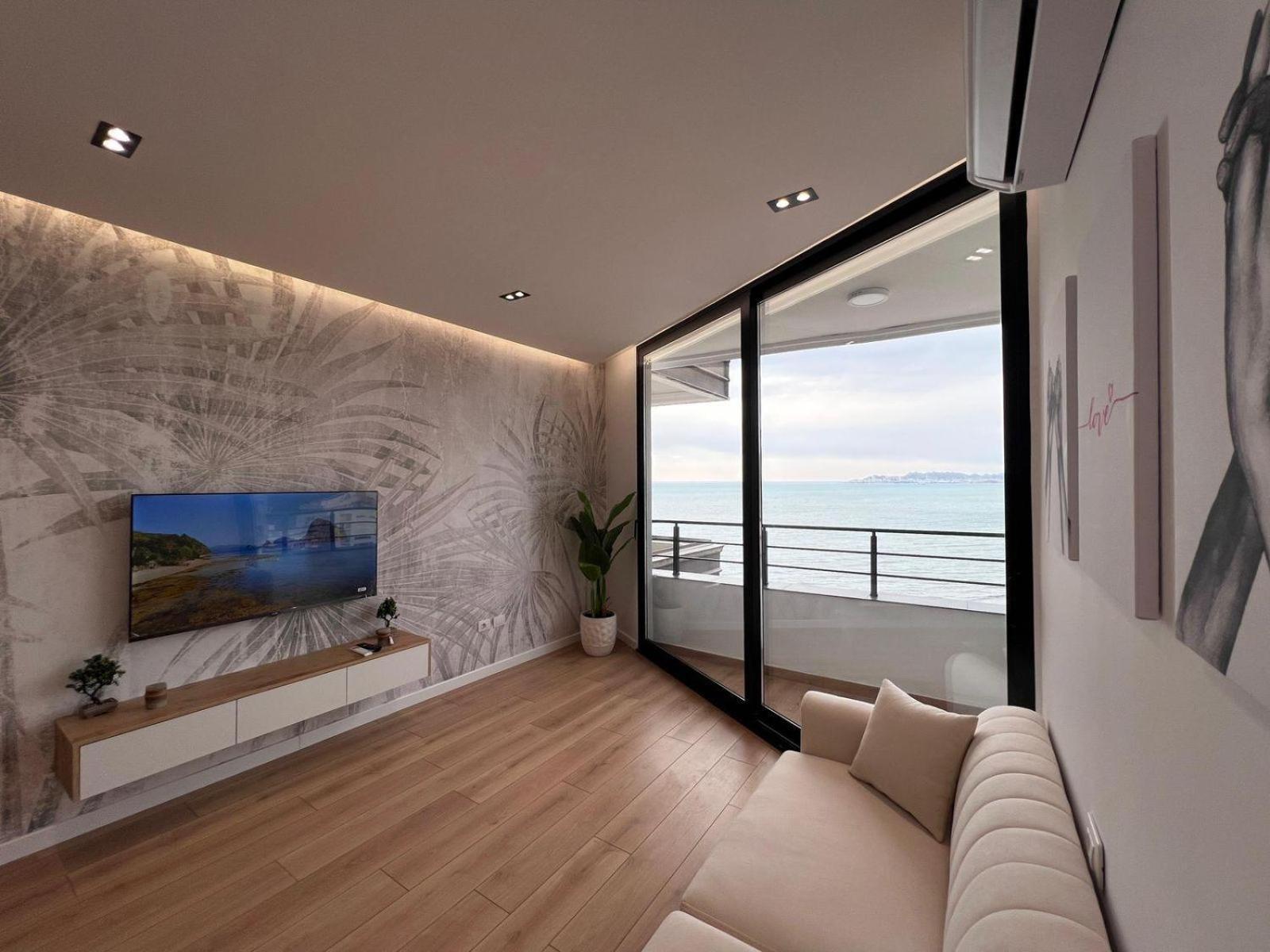 Beachfront Marilyn Апартаменти *